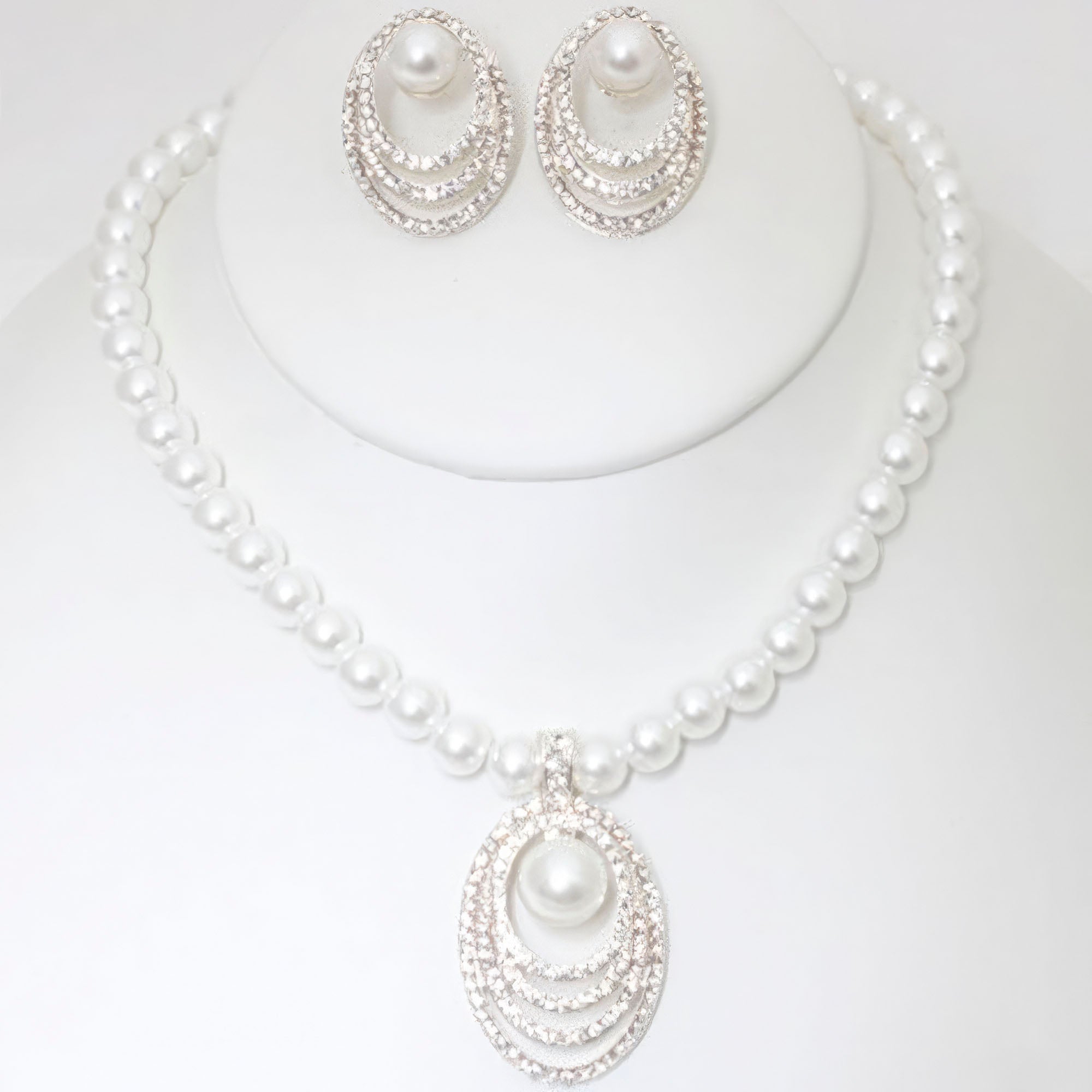 Rhinestone Pearl Necklace Set